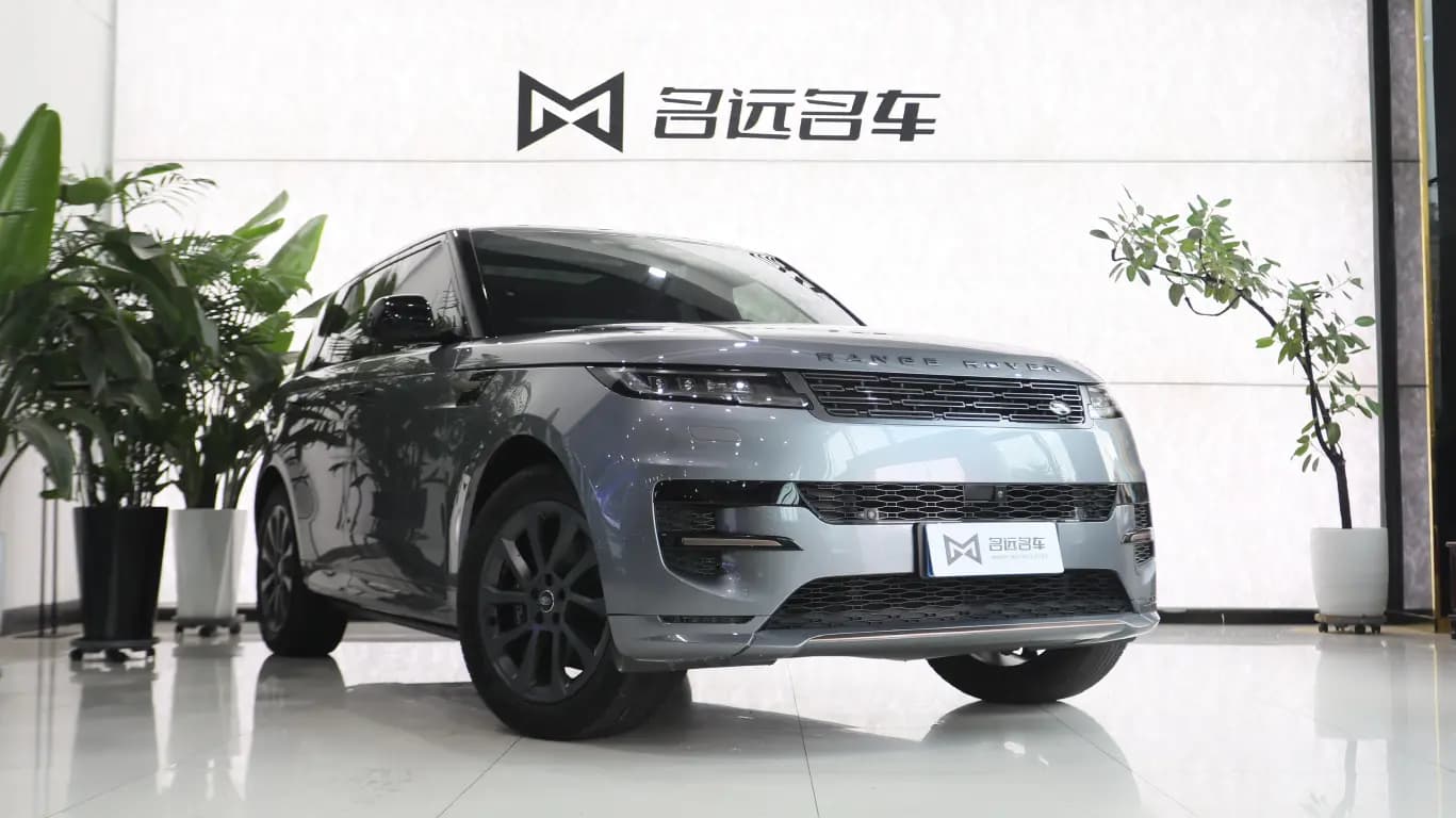 Land Rover Range Rover Sport 2023 г. 57057 км. — фото 3