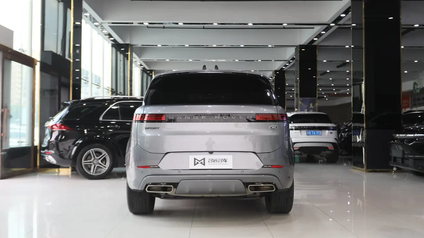 Land Rover Range Rover Sport 2023 г. 57057 км. — фото 5