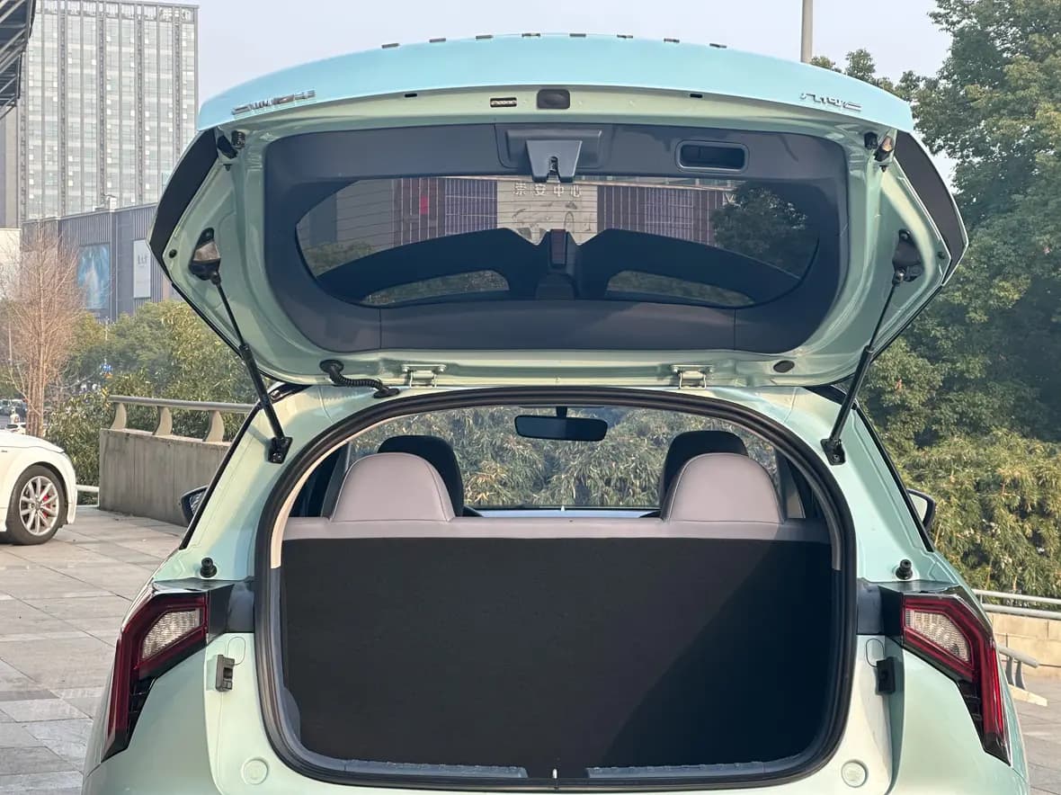 Geely Geometry E Firefly 2022 г. 81035 км. — фото 21