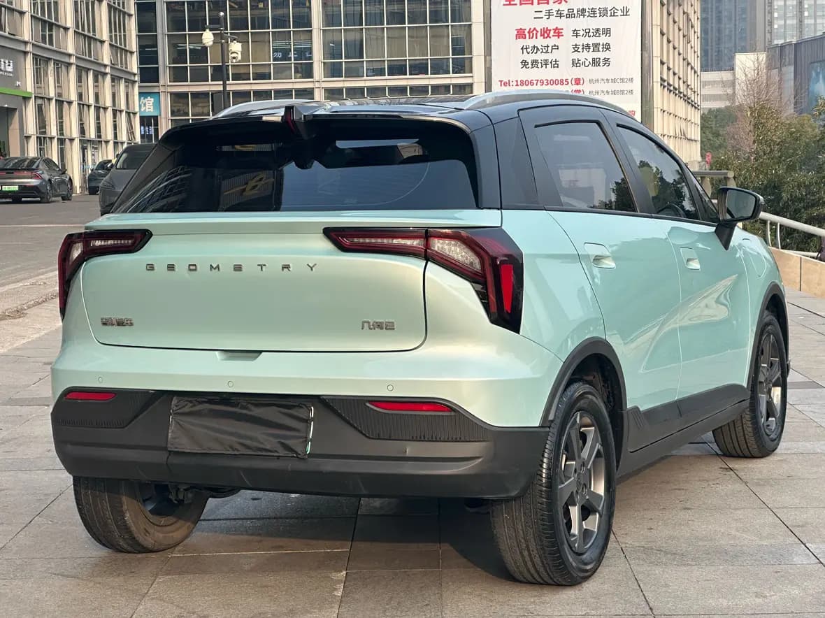 Geely Geometry E Firefly 2022 г. 81035 км. — фото 6