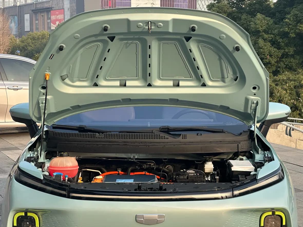 Geely Geometry E Firefly 2022 г. 81035 км. — фото 7