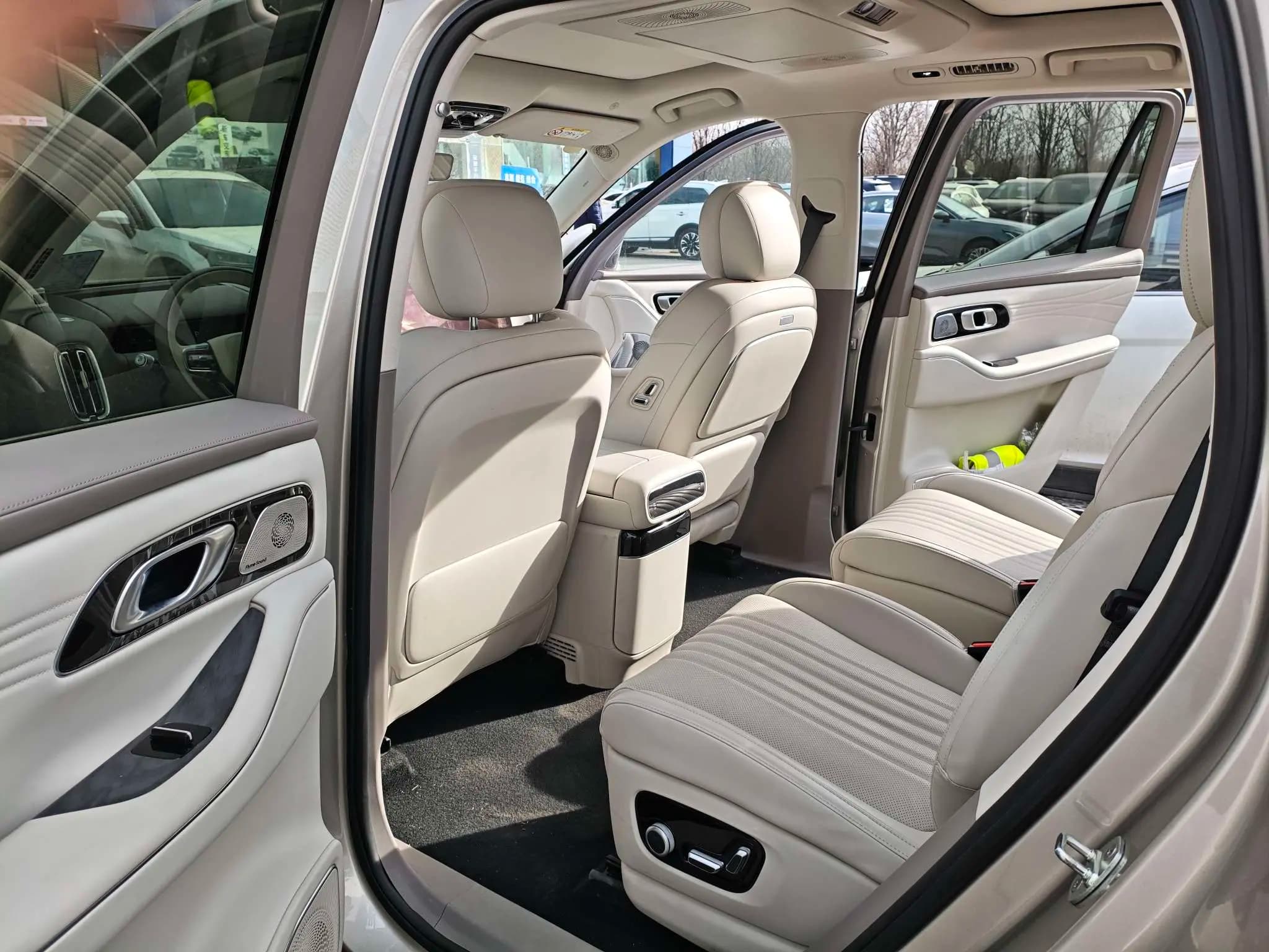 Geely Galaxy M9 2026 г. 8004 км. — фото 17