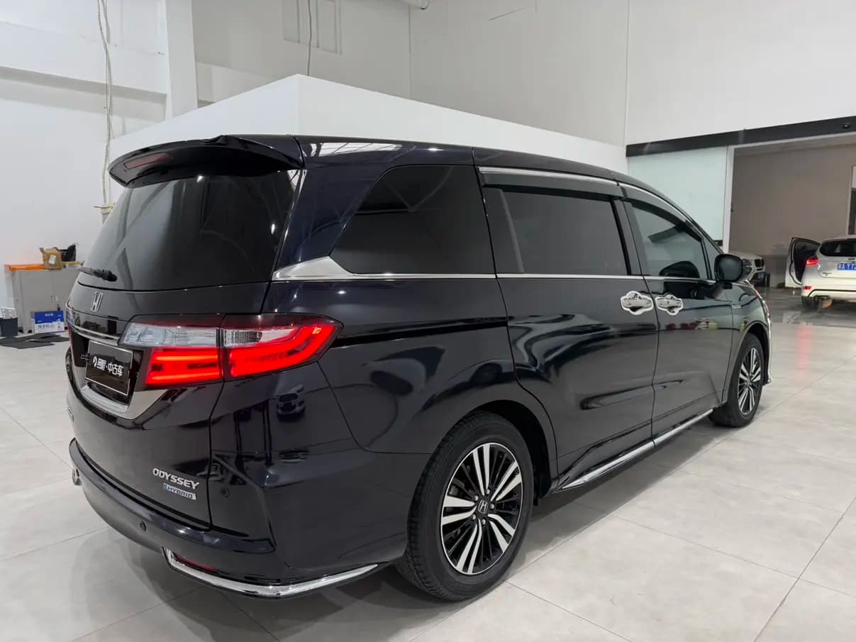 Honda Odyssey 2021 г. 50009 км. — фото 6