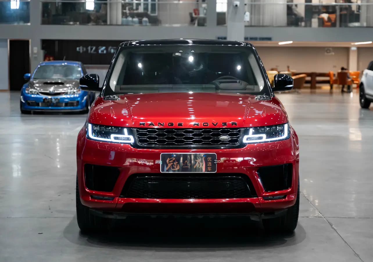 Land Rover Range Rover Sport 2021 г. 89000 км. — фото 2