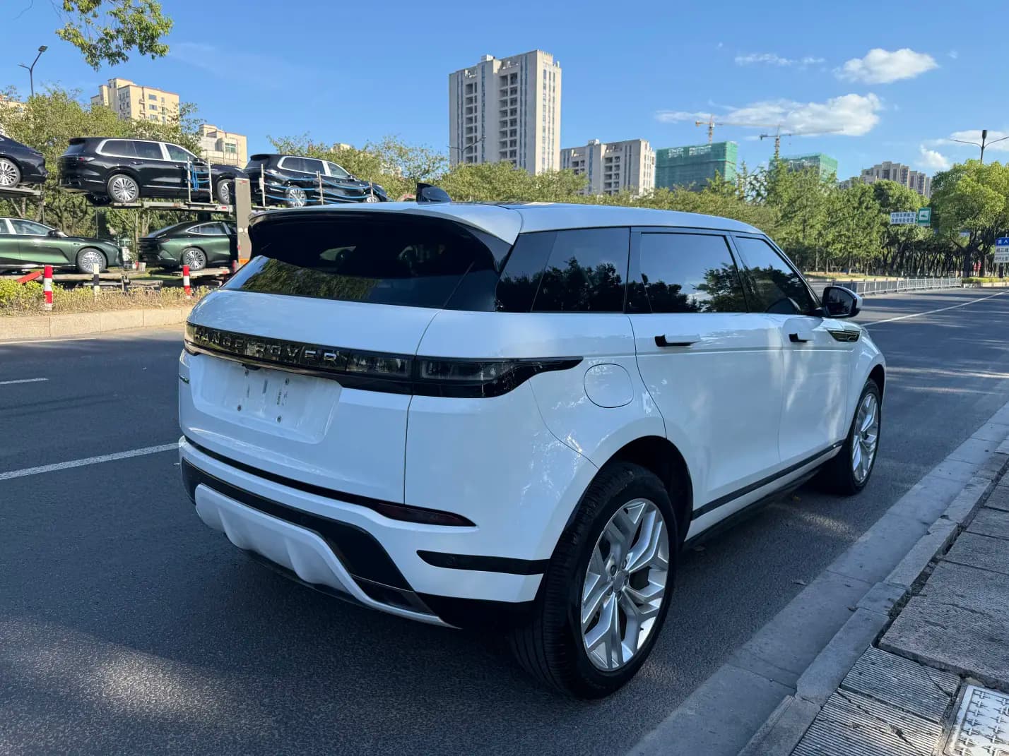 Land Rover Range Rover Evoque 2022 г. 24098 км. — фото 6