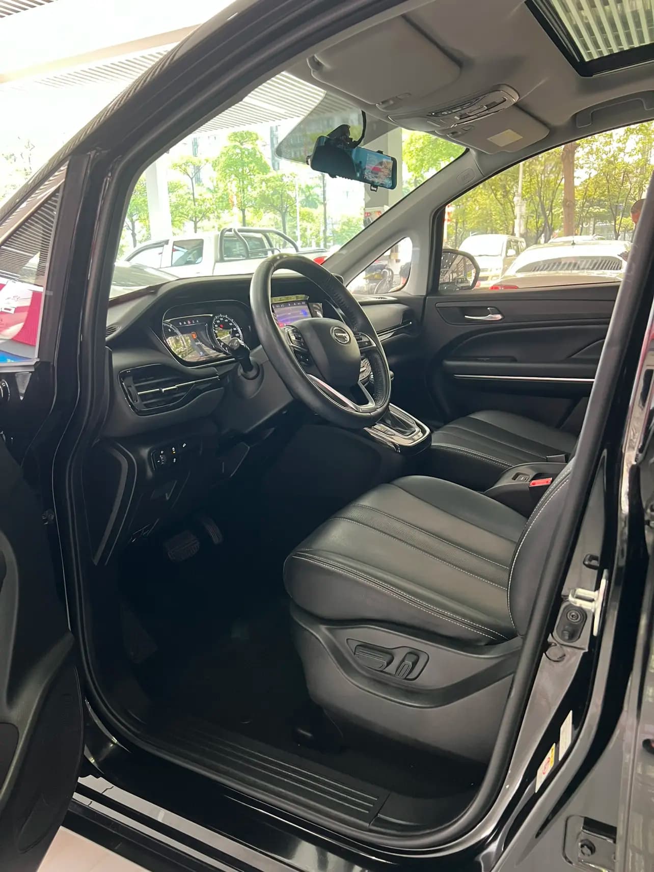 GAC Trumpchi M6 2021 г. 60099 км. — фото 12