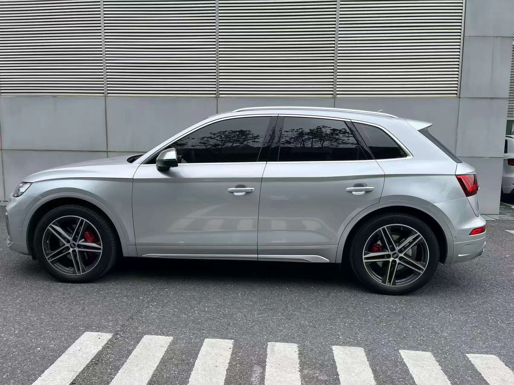 Audi SQ5 2023 г. 57000 км. — фото 3
