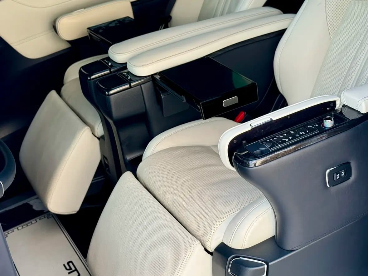 Lexus LM 2021 г. 153084 км. — фото 14