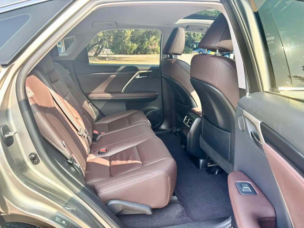 Lexus RX 2022 г. 50059 км. — фото 12