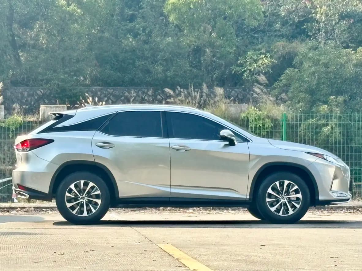Lexus RX 2022 г. 50059 км. — фото 4