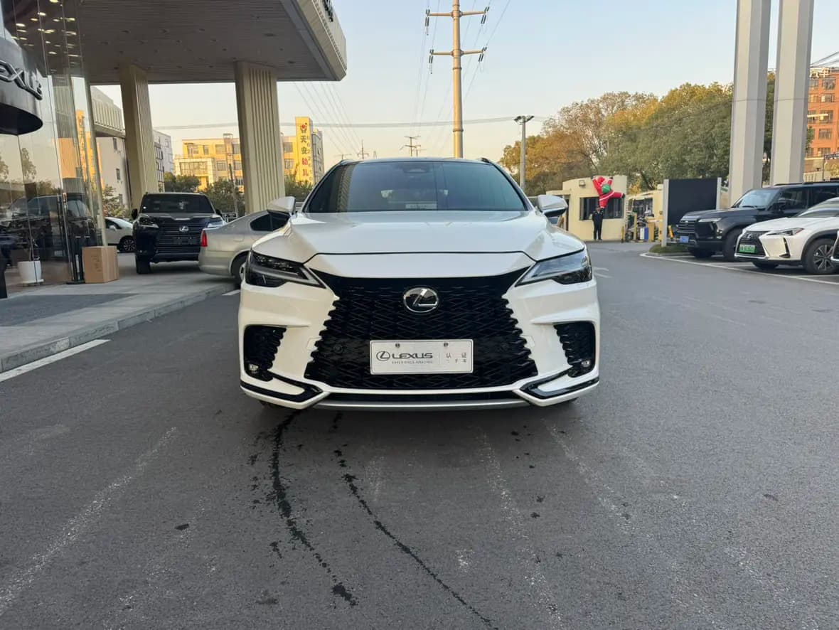 Lexus RX 2024 г. 29058 км. — фото 2