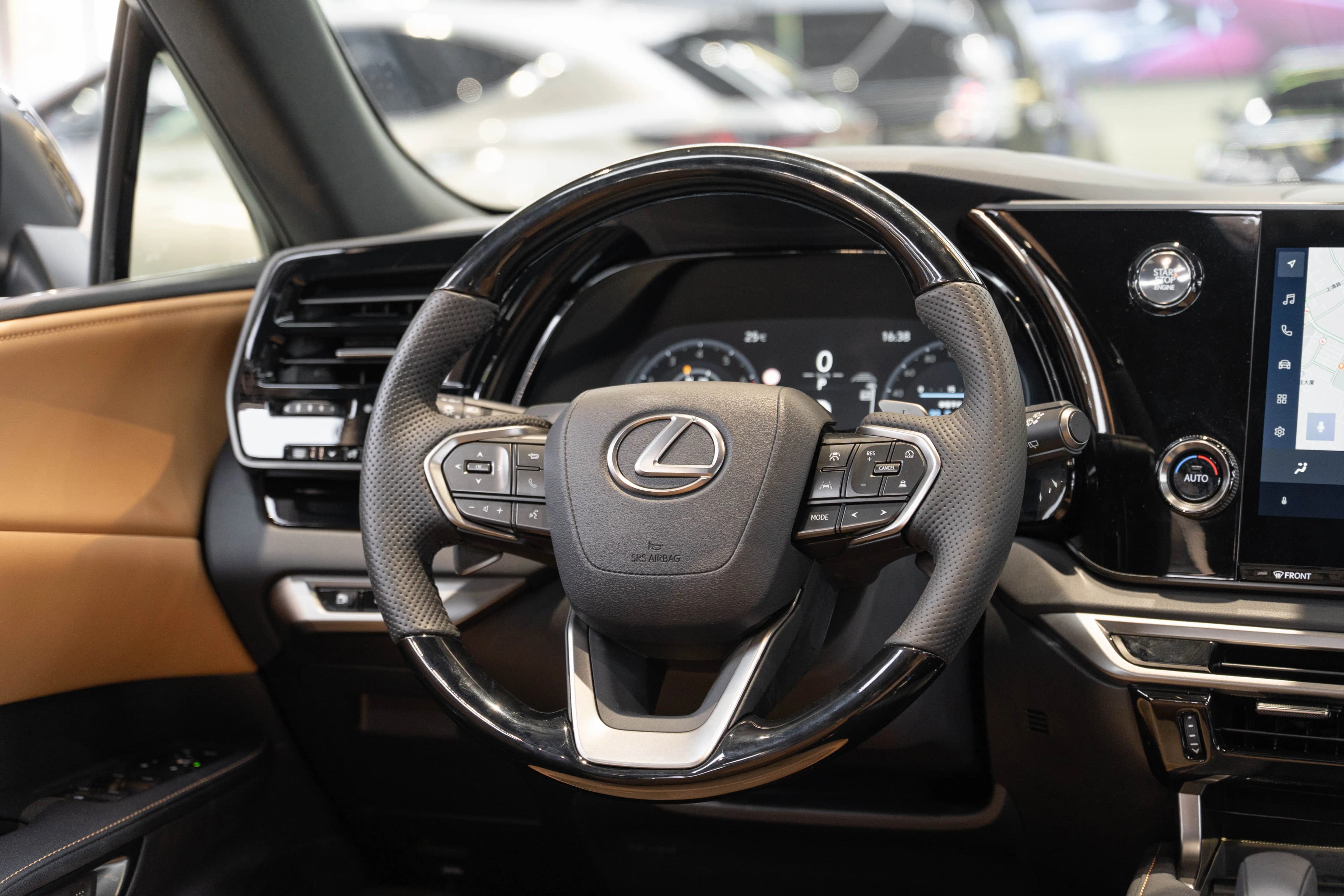 Lexus RX 2024 г. 22457 км. — фото 12