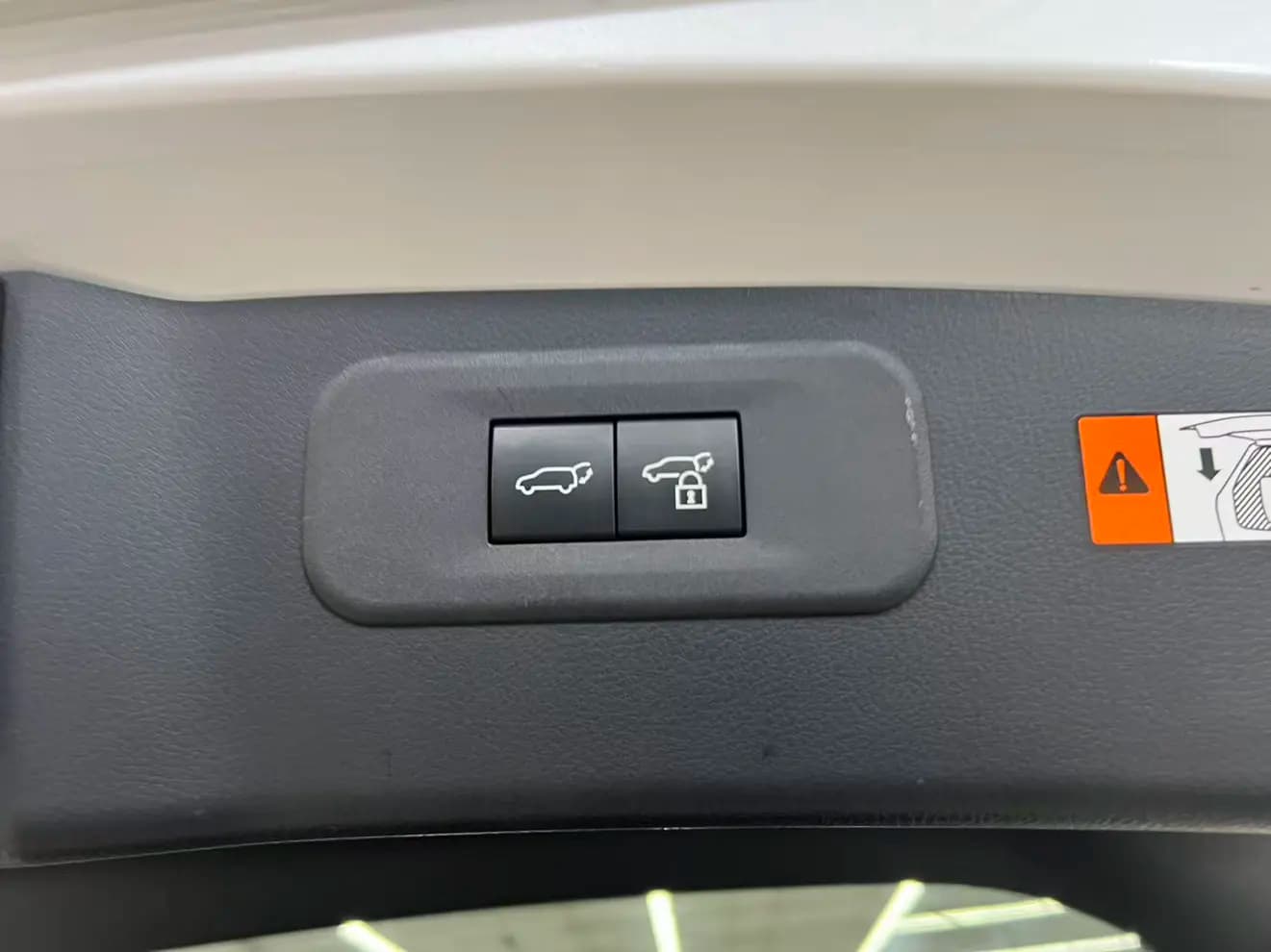 Lexus NX PHEV 2023 г. 45005 км. — фото 15