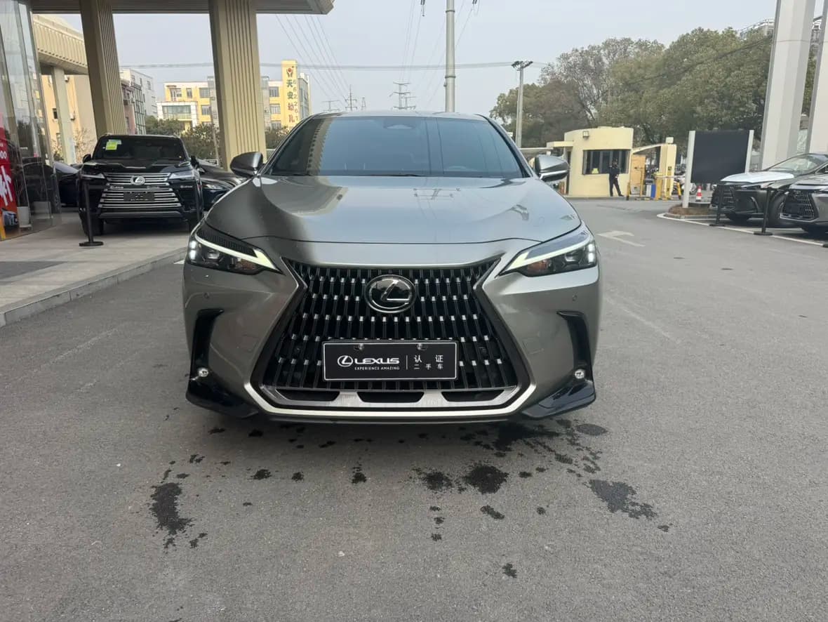 Lexus NX 2022 г. 39006 км. — фото 2