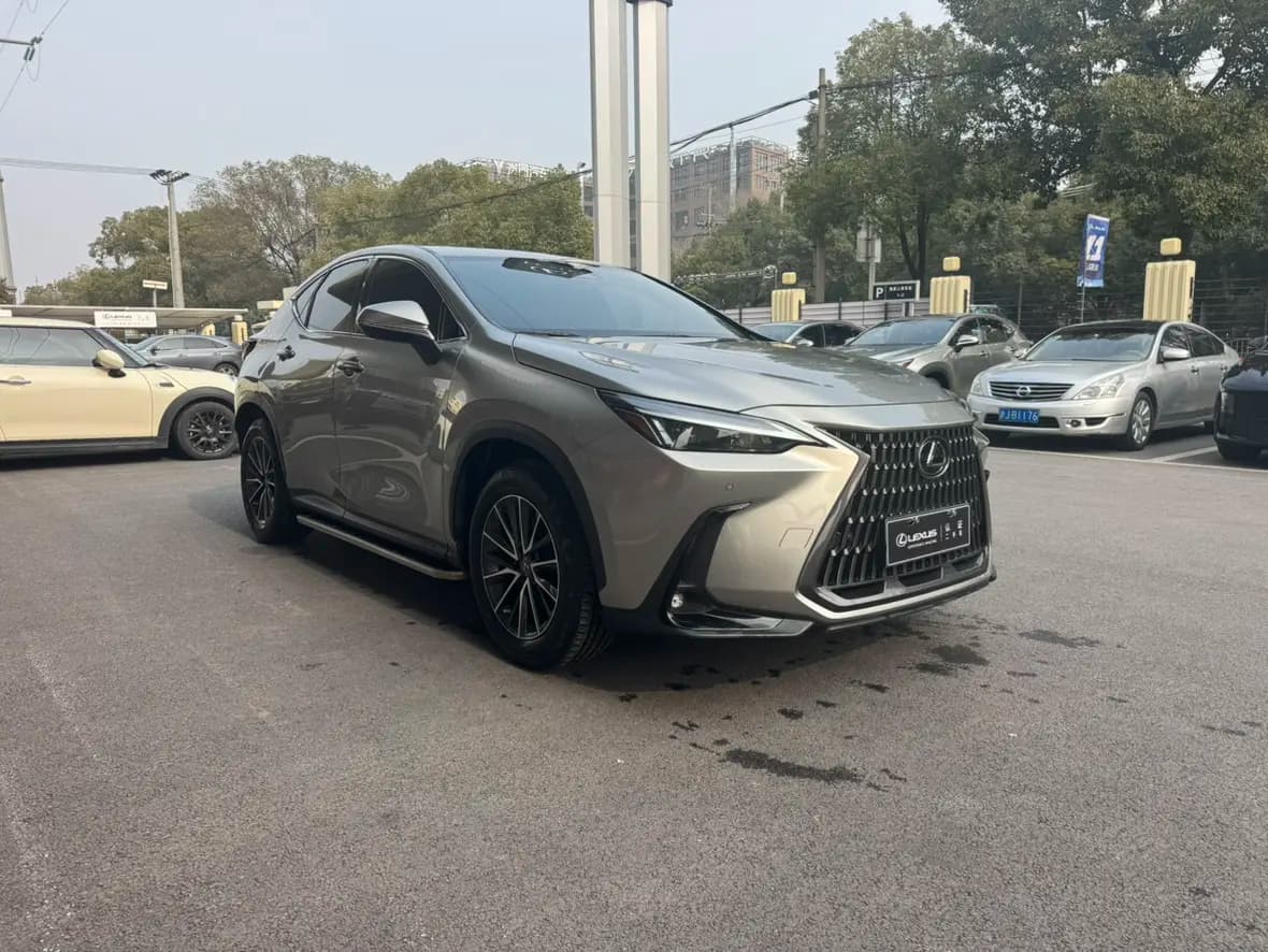 Lexus NX 2022 г. 39006 км. — фото 3