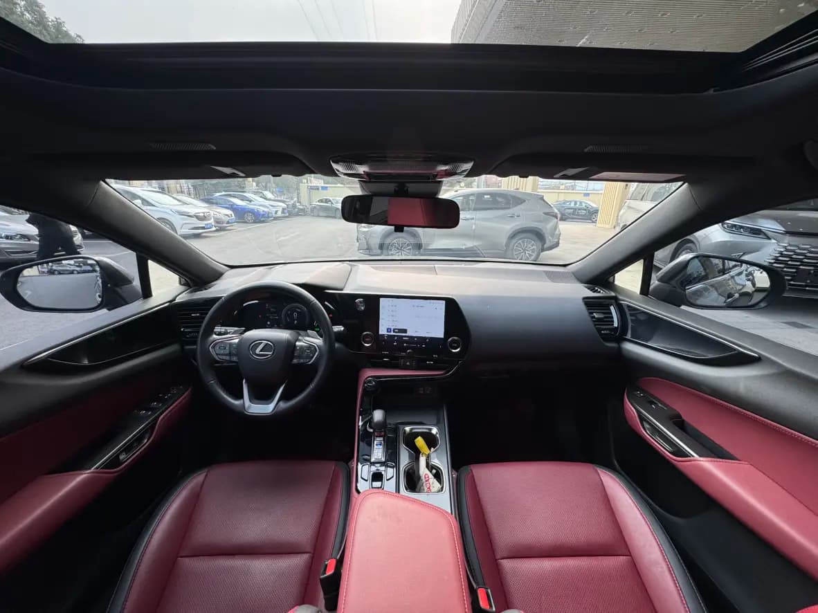 Lexus NX 2022 г. 39006 км. — фото 7