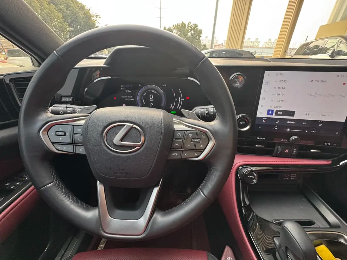 Lexus NX 2022 г. 39006 км. — фото 10