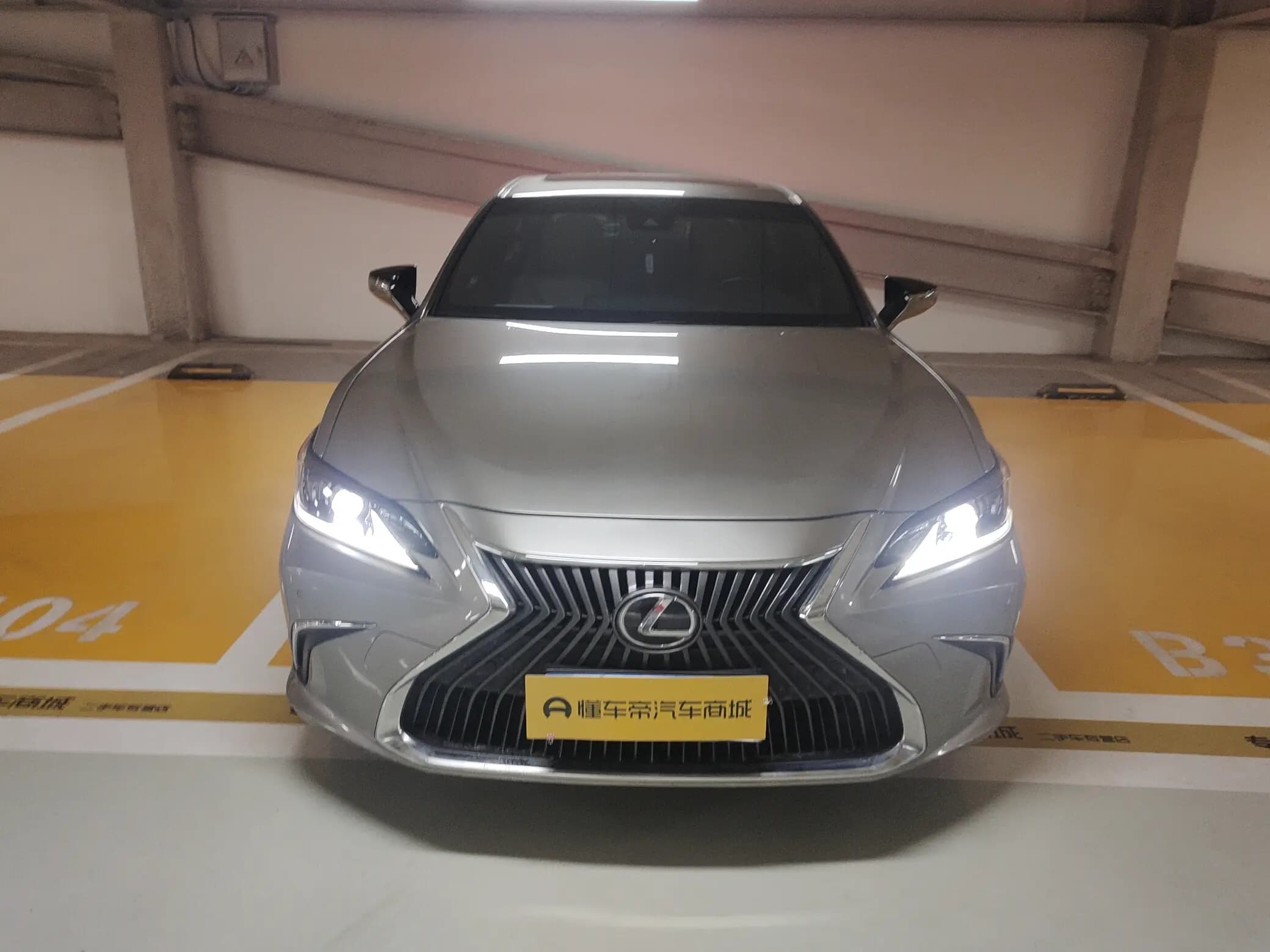 Lexus ES 2021 г. 77023 км. — фото 2