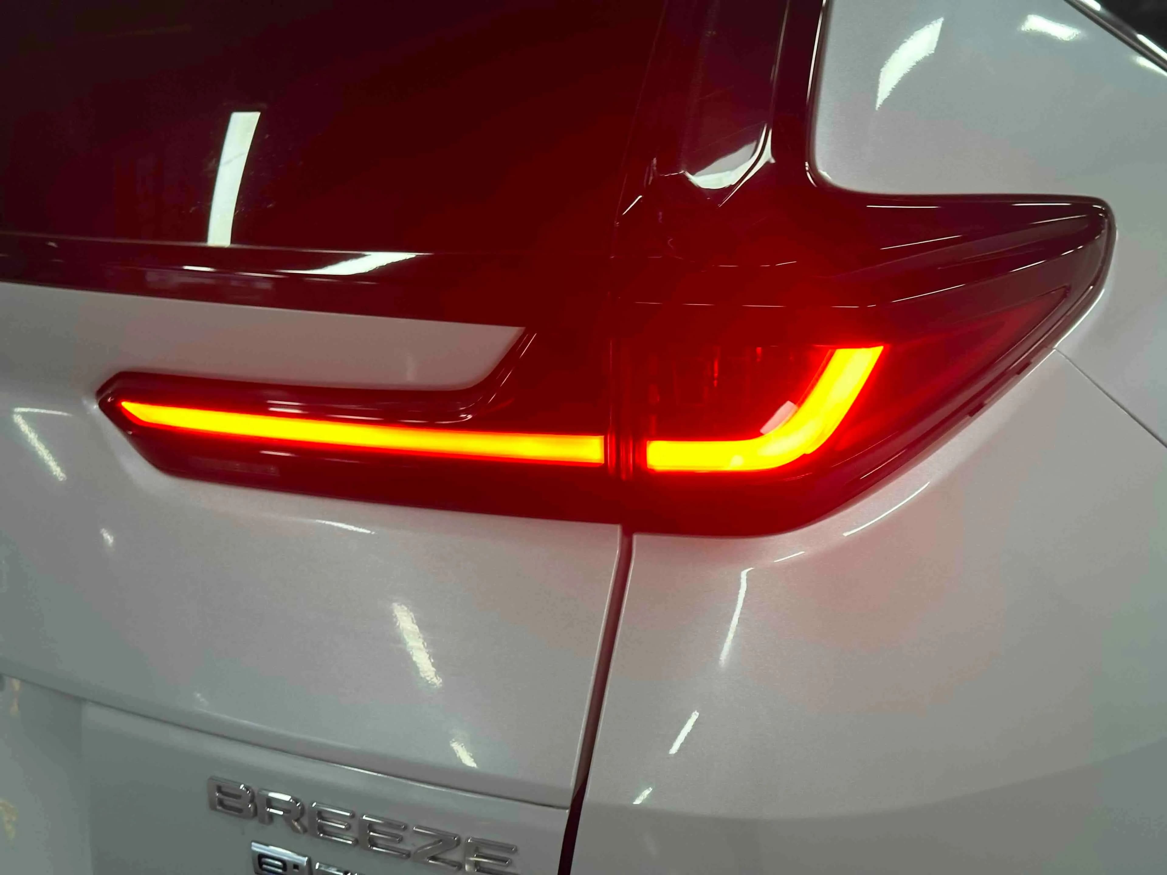 Honda Haoying PHEV 2023 г. 47437 км. — фото 16