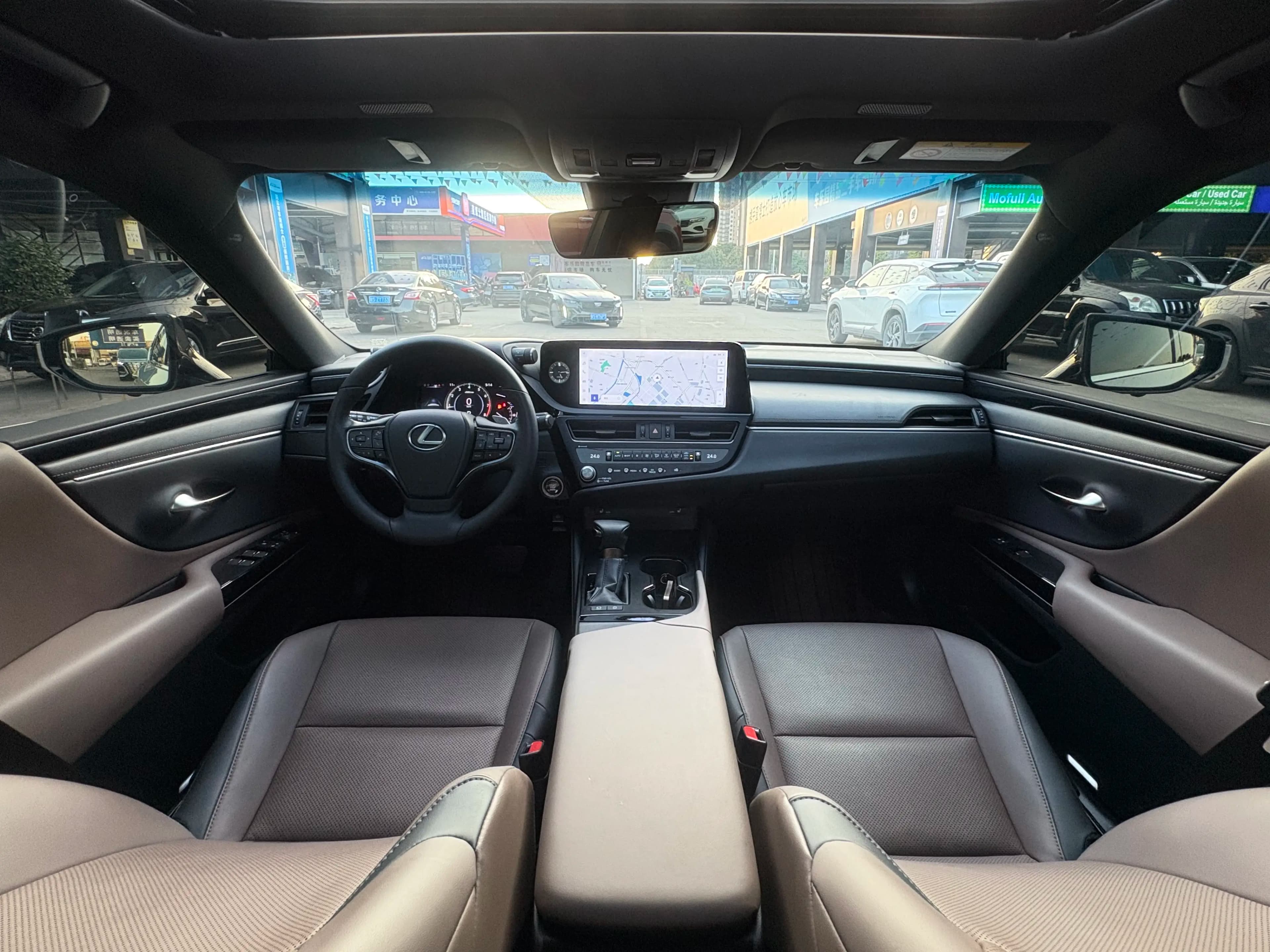 Lexus ES 2024 г. 12024 км. — фото 6