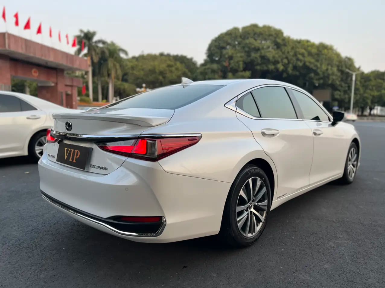 Lexus ES 2021 г. 60028 км. — фото 6