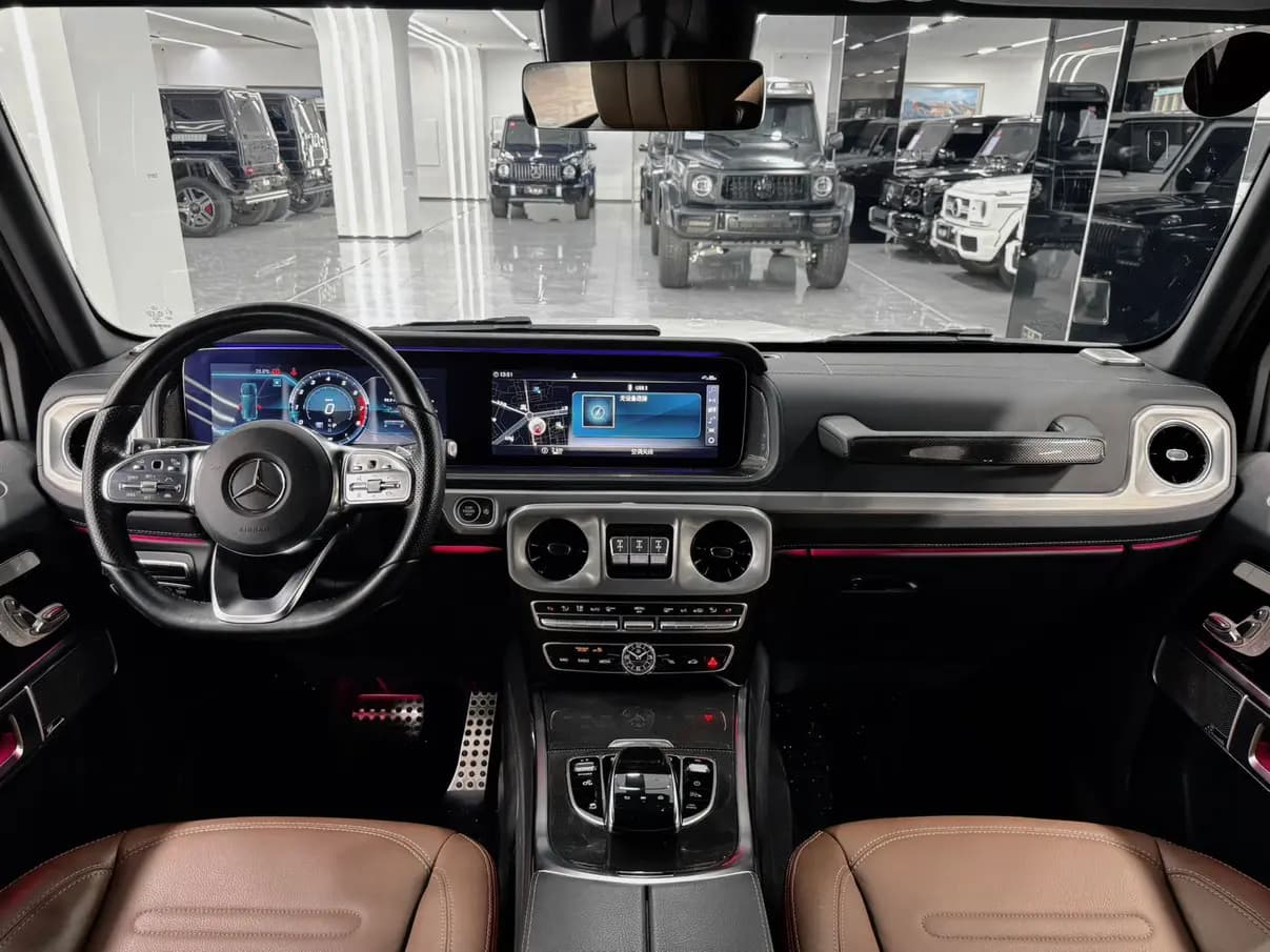 Mercedes-Benz Mercedes Benz G Class 2023 г. 49060 км. — фото 9