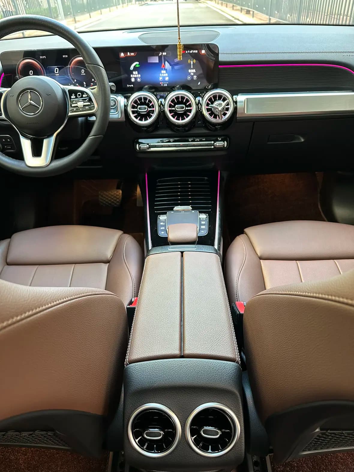Mercedes-Benz GLB 2024 г. 26114 км. — фото 12