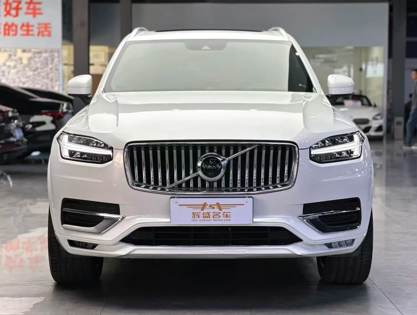 Volvo XC90 2022 г. 67084 км. — фото 2