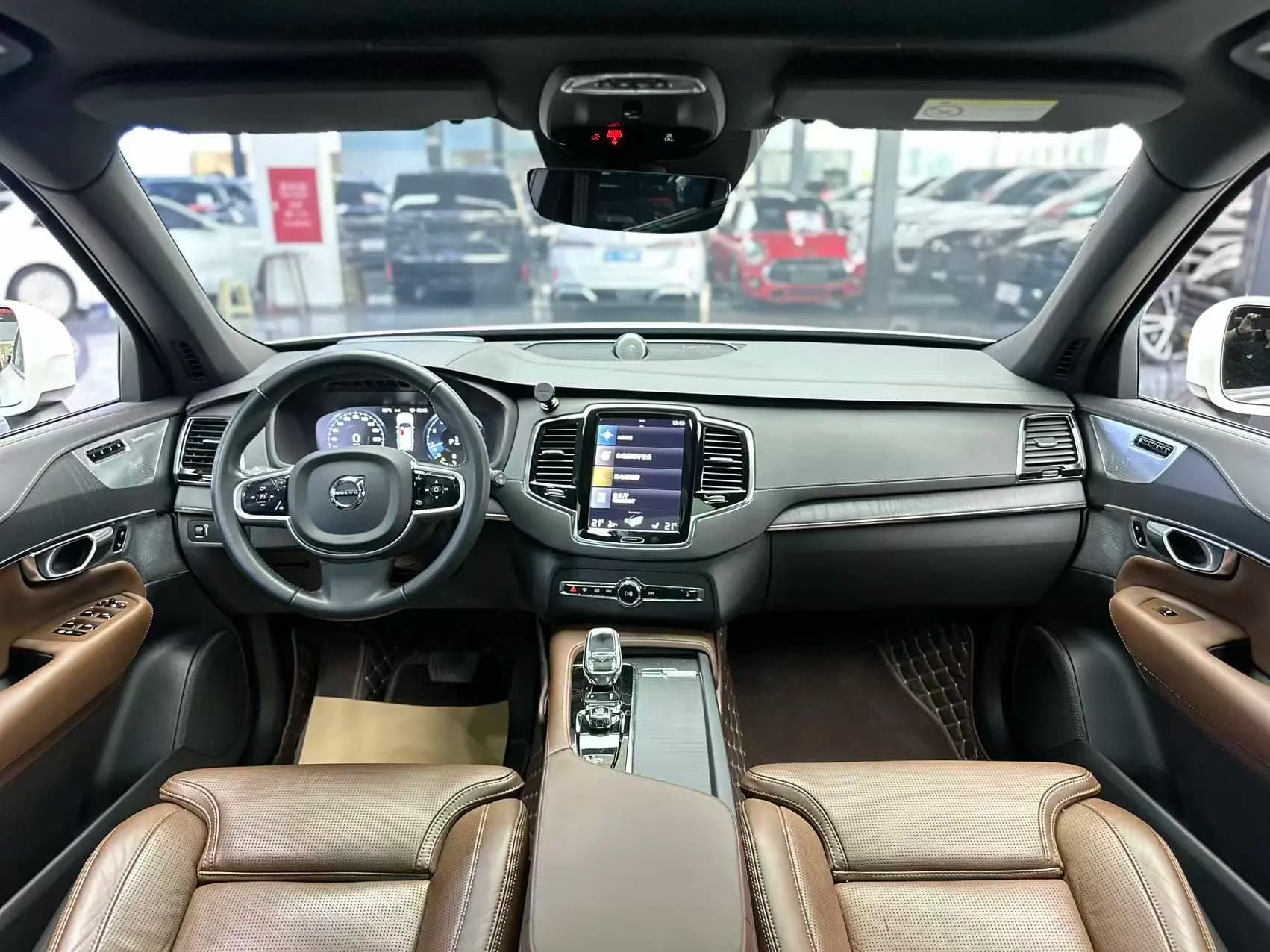 Volvo XC90 2022 г. 67084 км. — фото 6