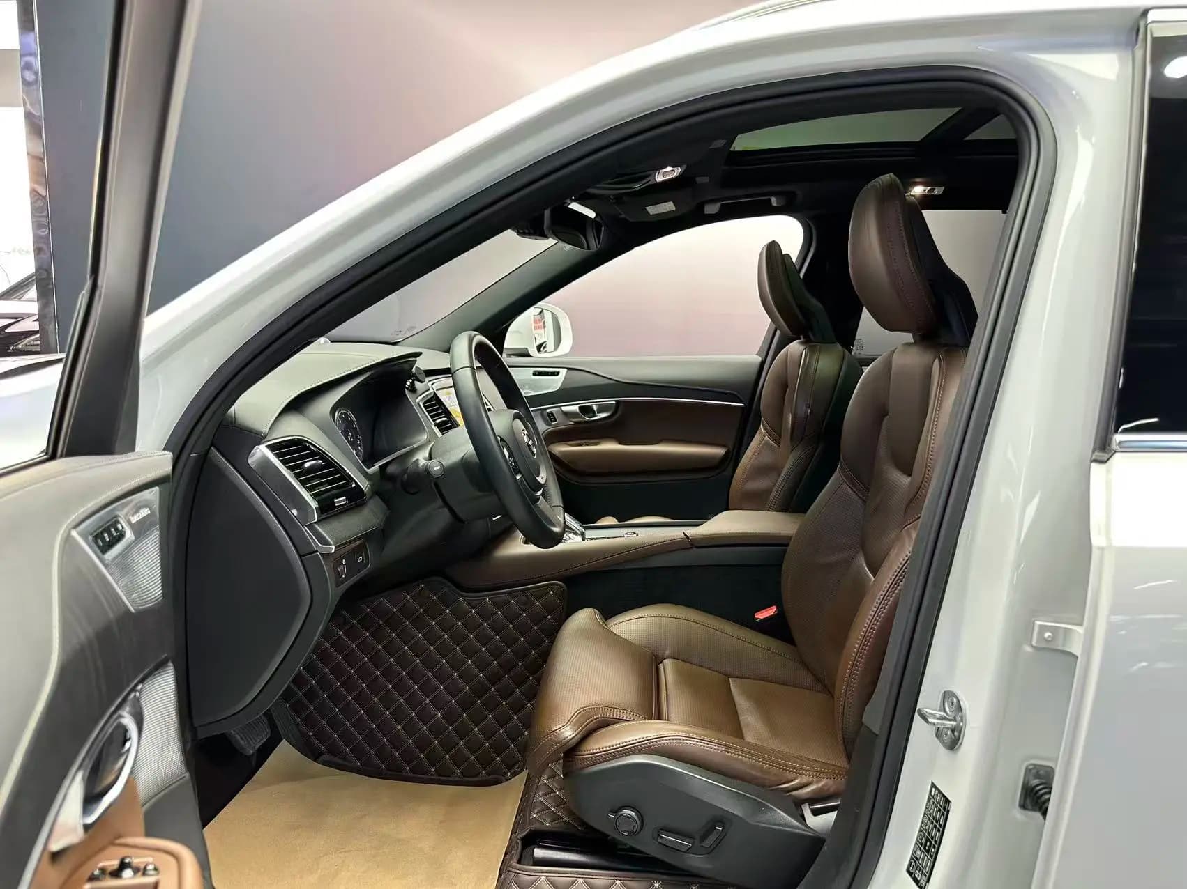 Volvo XC90 2022 г. 67084 км. — фото 7