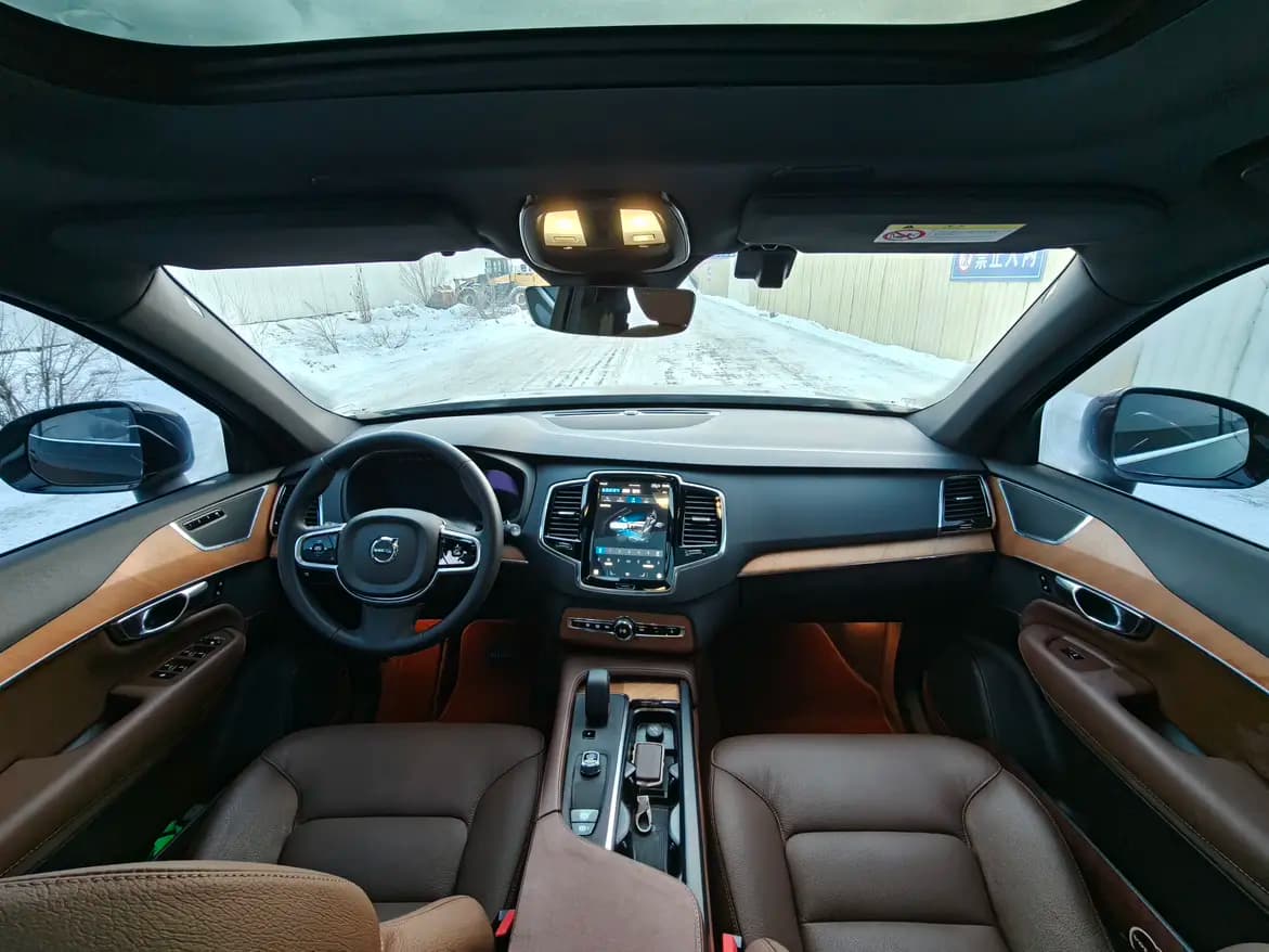 Volvo XC90 2025 г. 9085 км. — фото 15