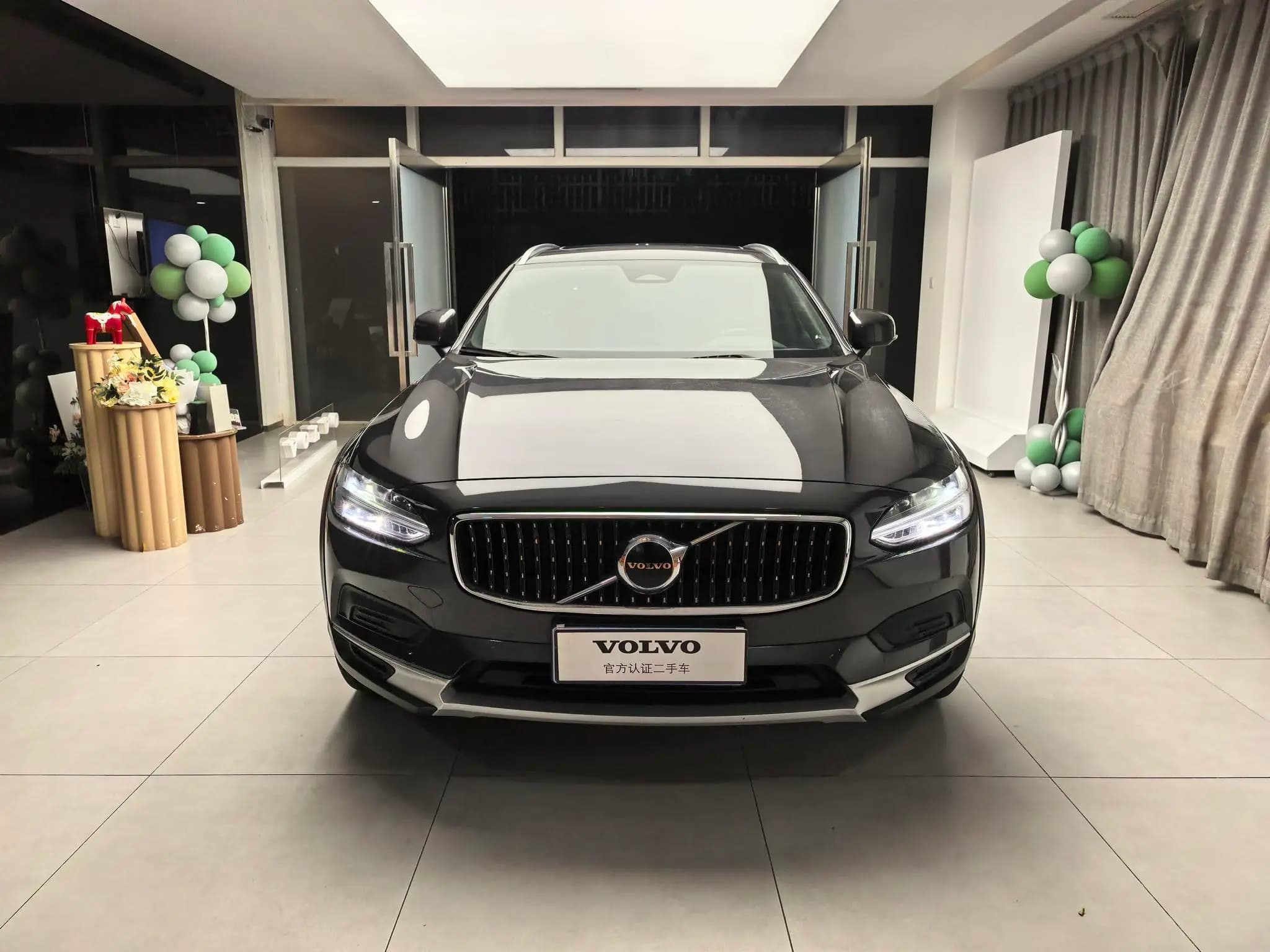 Volvo V90 2024 г. 12059 км. — фото 2