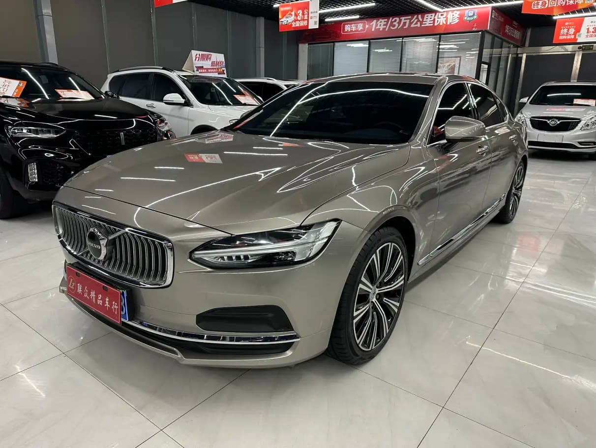 Volvo S90 2022 г. 60093 км.