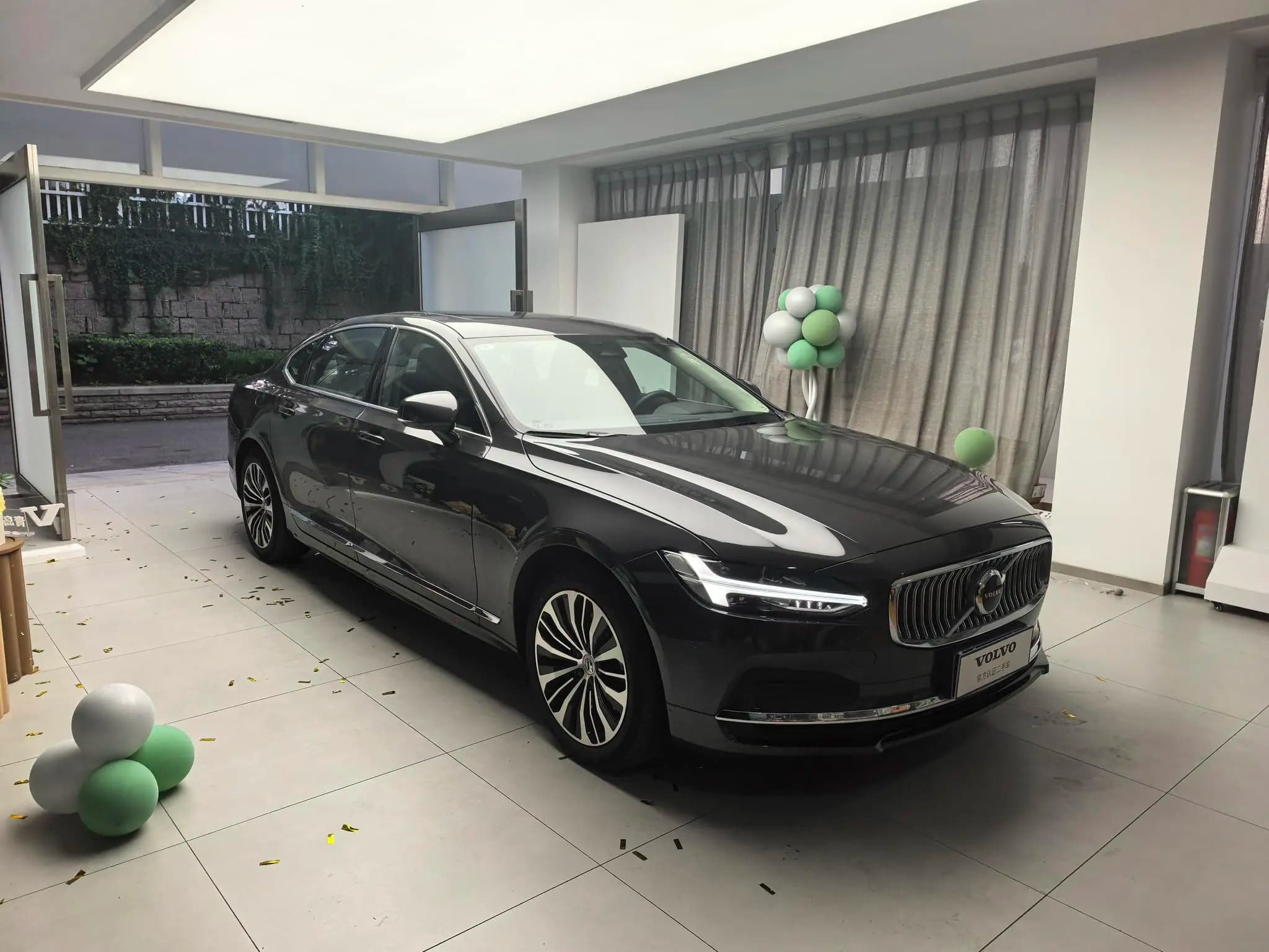 Volvo S90 2025 г. 13092 км. — фото 3