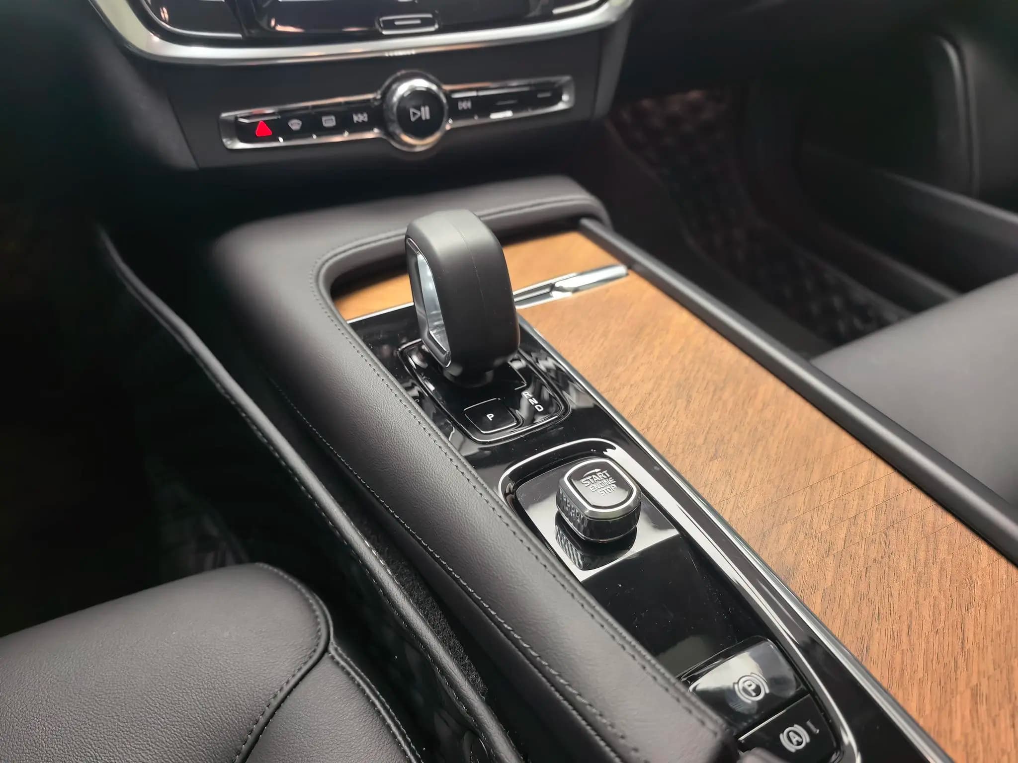Volvo S90 2025 г. 13092 км. — фото 9