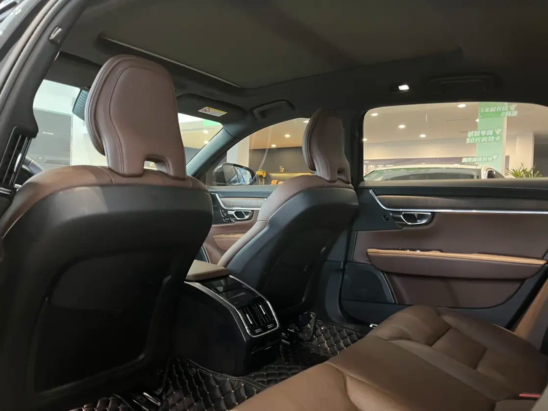 Volvo S90 2021 г. 20091 км. — фото 8