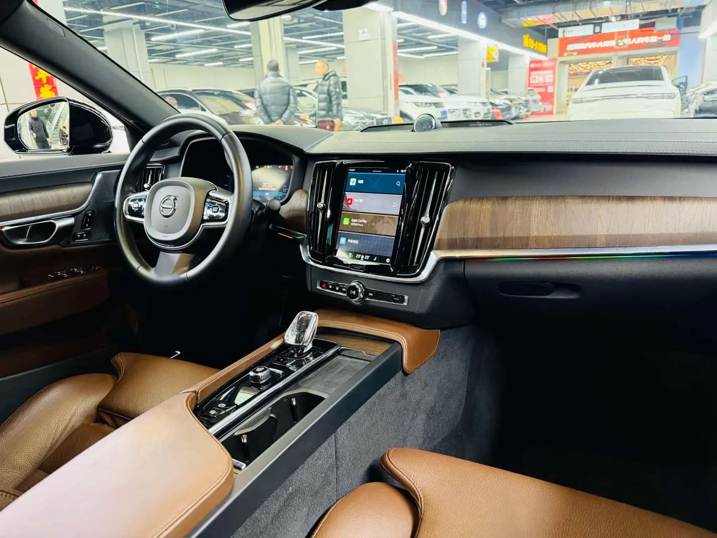 Volvo S90 2023 г. 40090 км. — фото 6