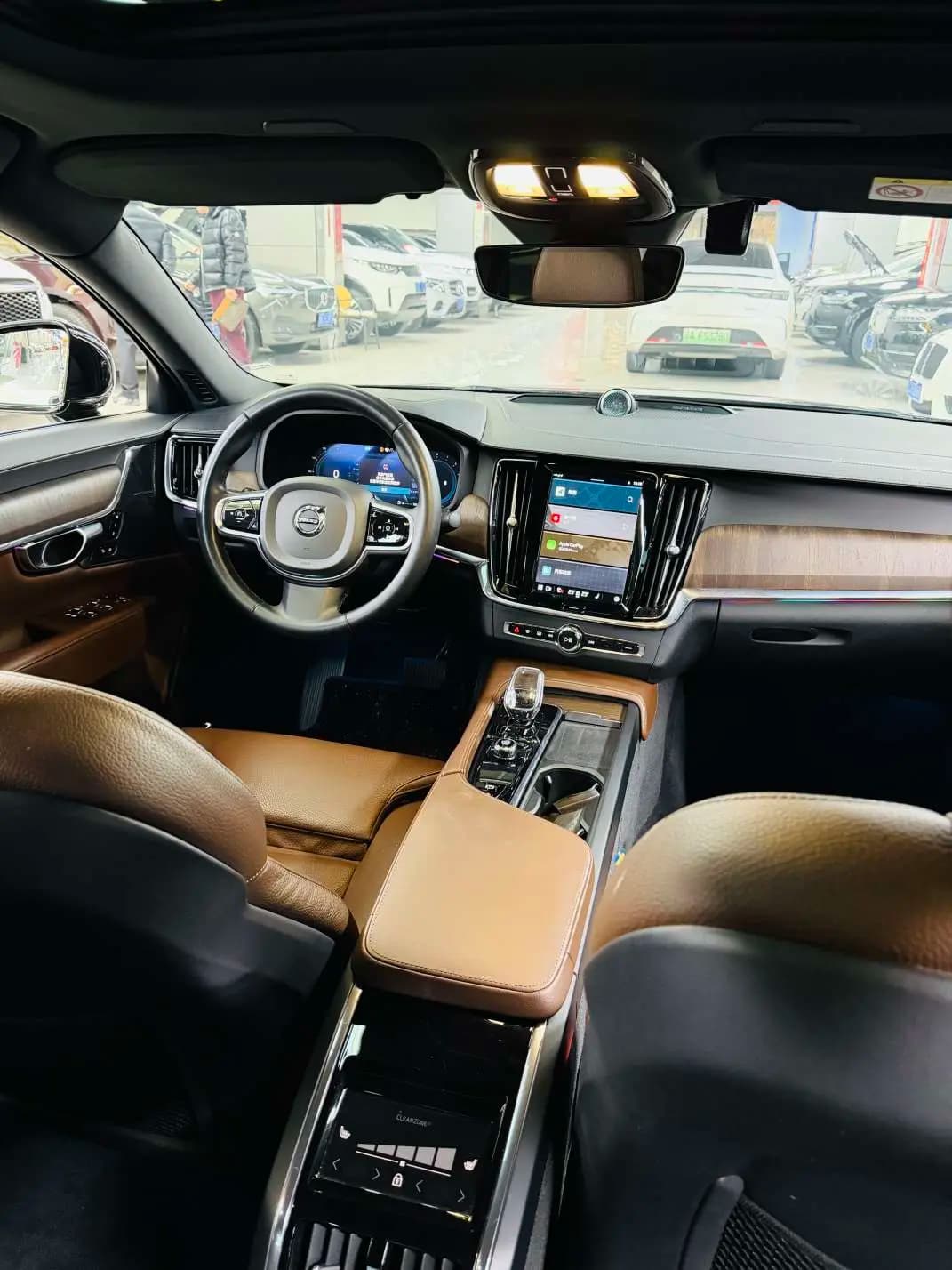 Volvo S90 2023 г. 40090 км. — фото 8