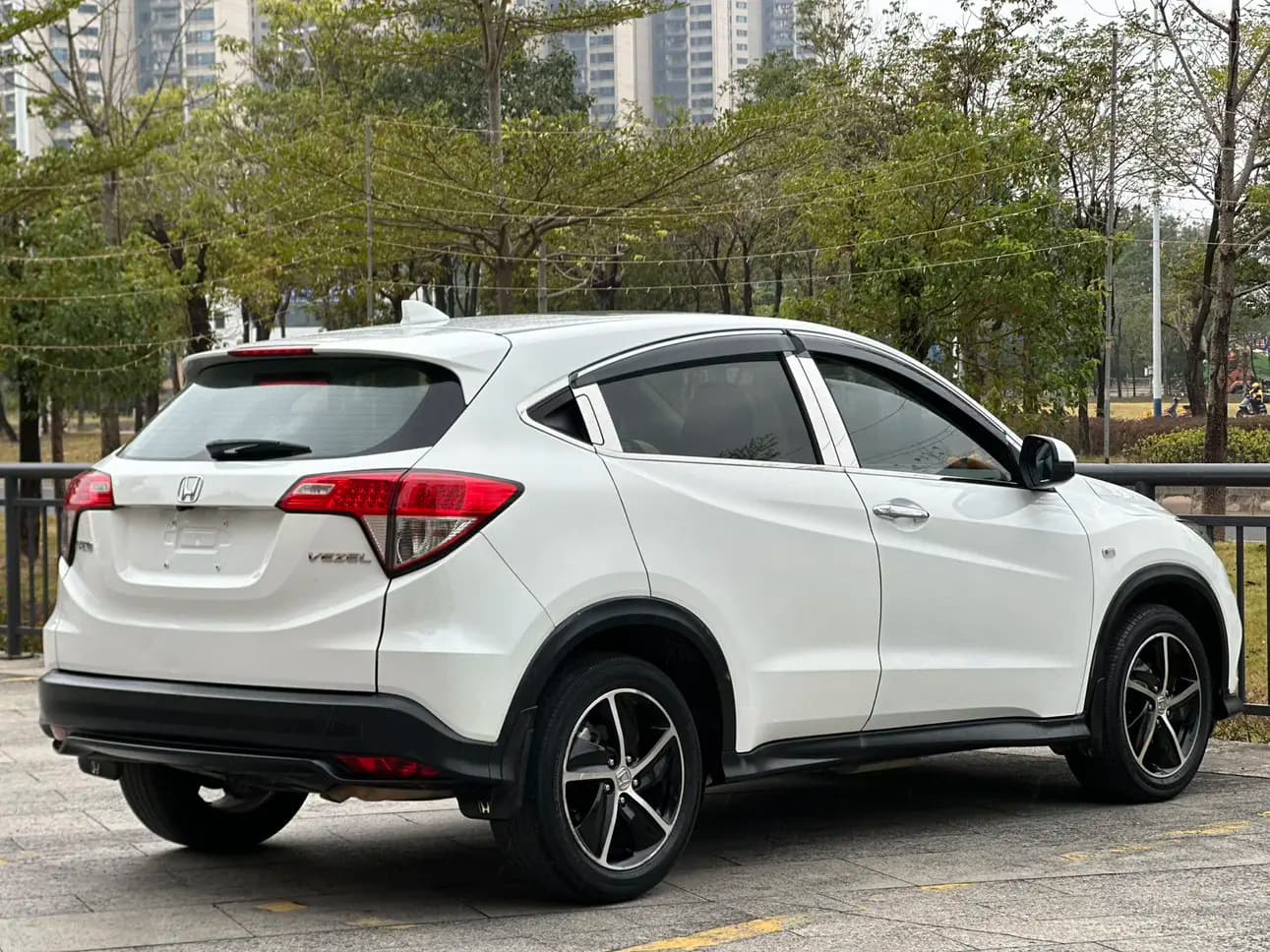 Honda Vezel 2022 г. 37099 км. — фото 6