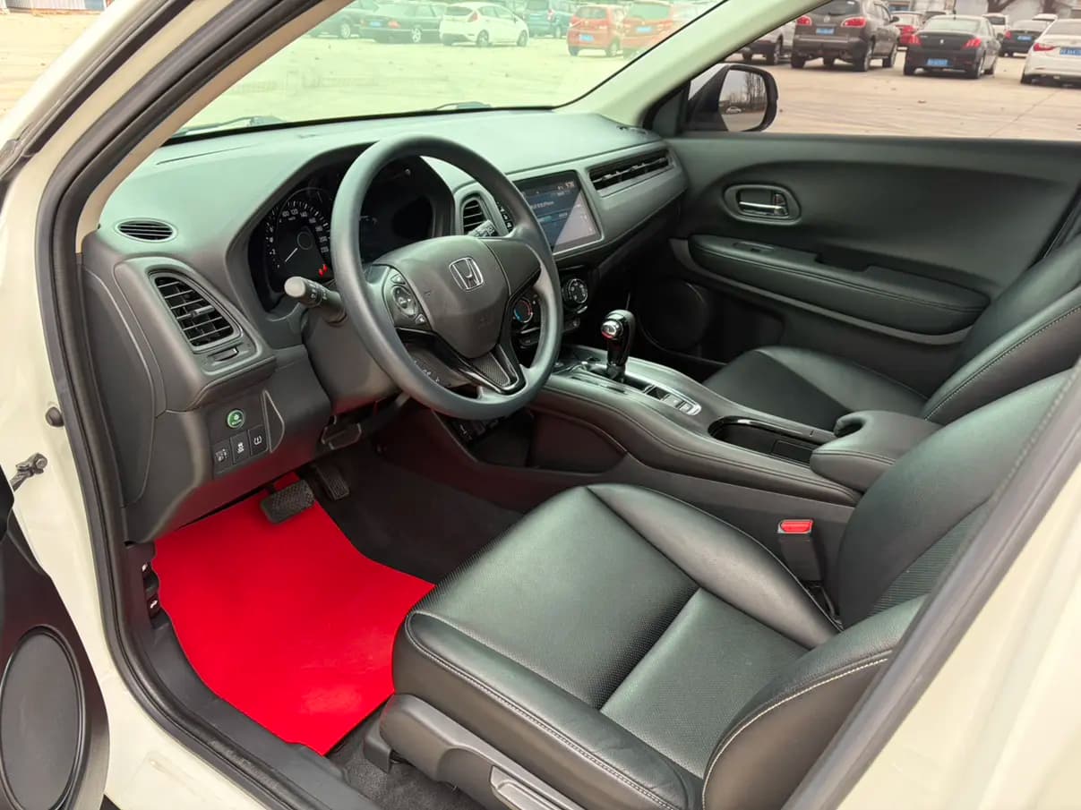 Honda Vezel 2022 г. 45100 км. — фото 12