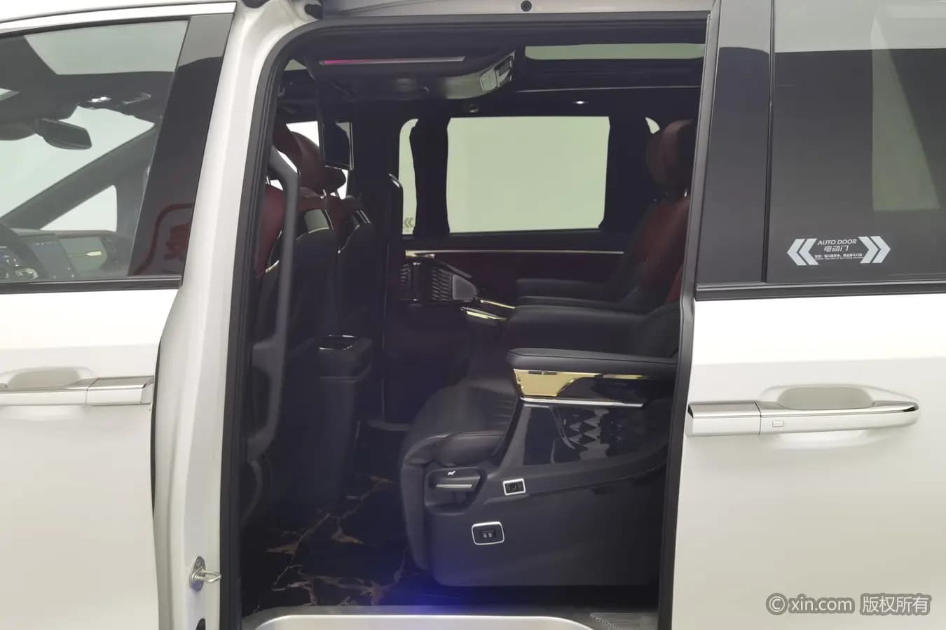 GAC Trumpchi M8 2023 г. 97822 км. — фото 19
