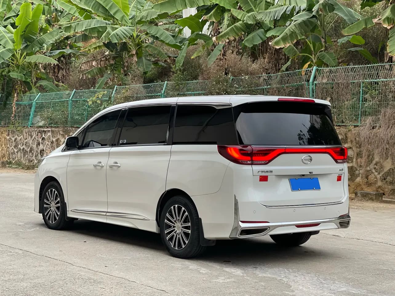 GAC Trumpchi M8 2023 г. 42023 км. — фото 5