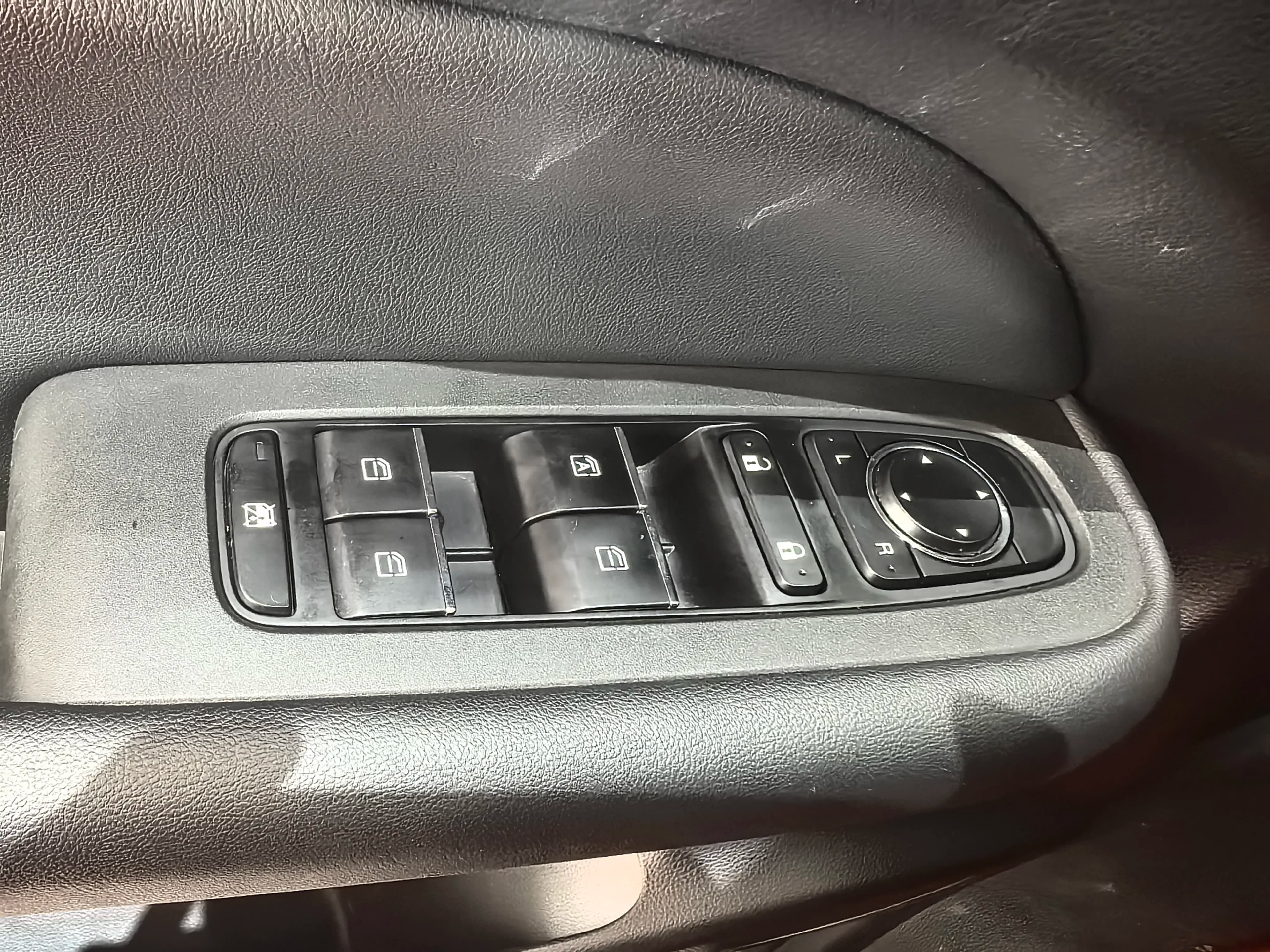 GAC Trumpchi M6 2021 г. 62003 км. — фото 29