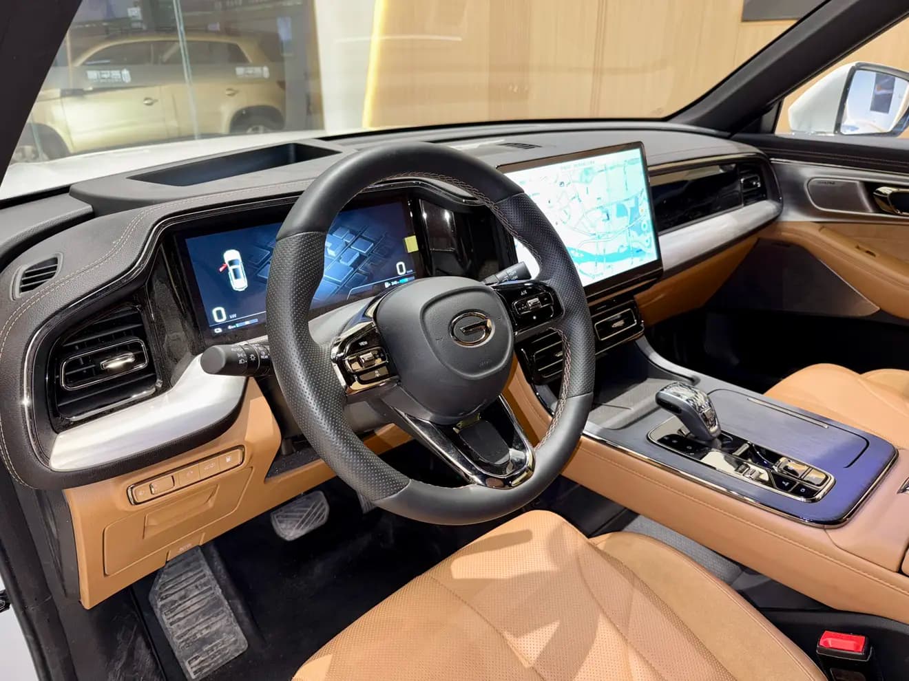 GAC Trumpchi ES9 PHEV 2023 г. 2027 км. — фото 13