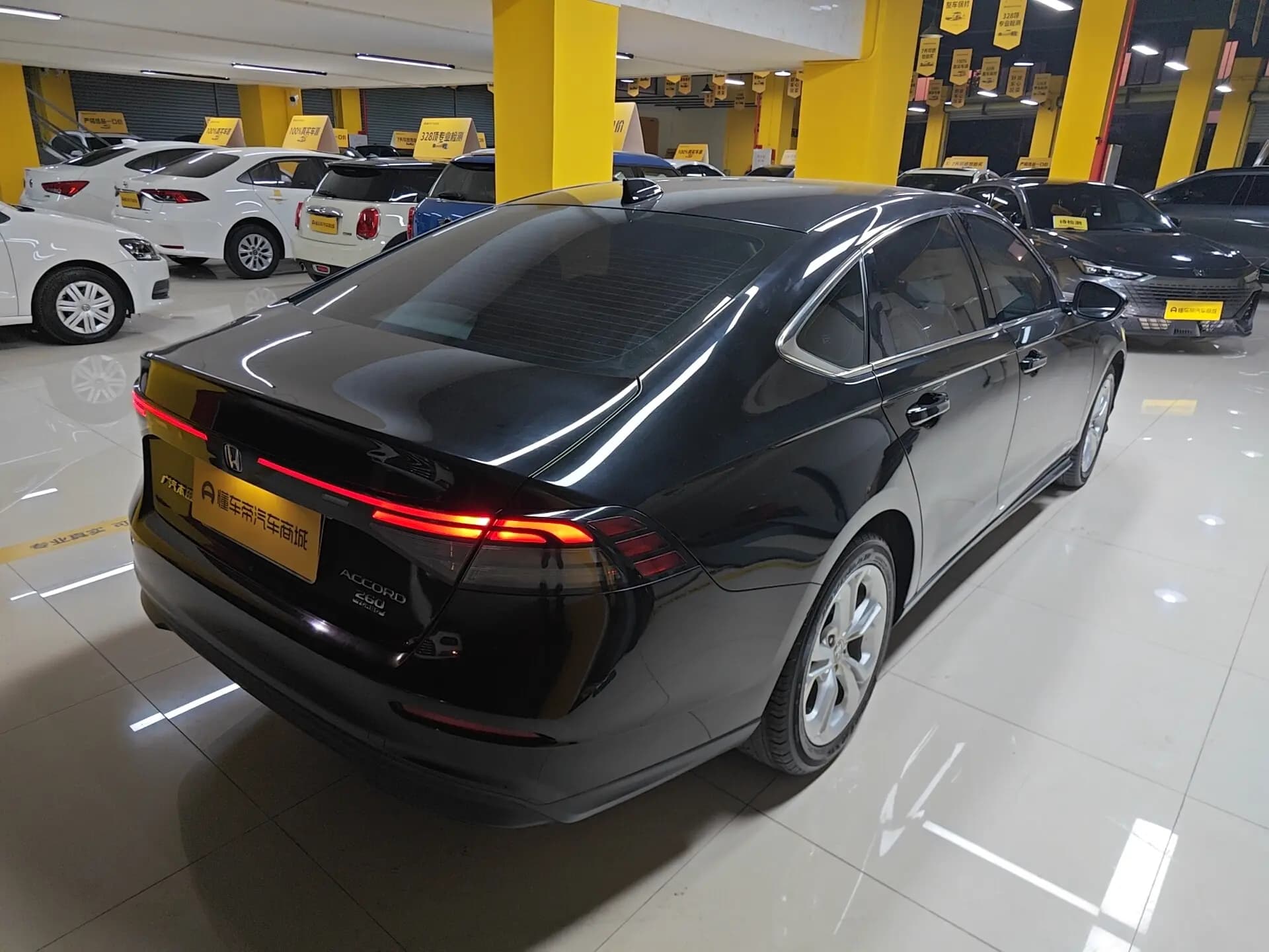 Honda Accord 2023 г. 41210 км. — фото 4