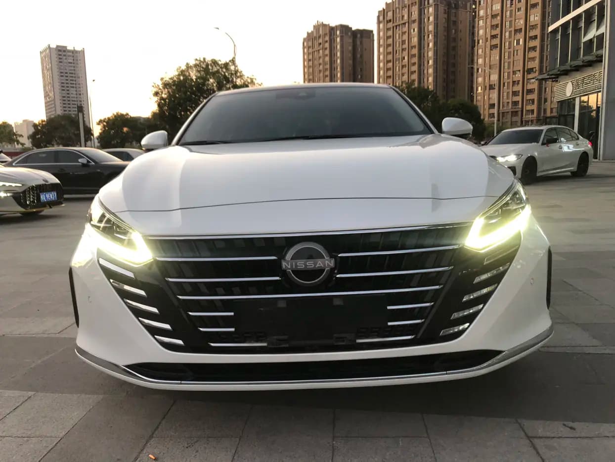 Nissan Altima 2022 г. 9007 км. — фото 2