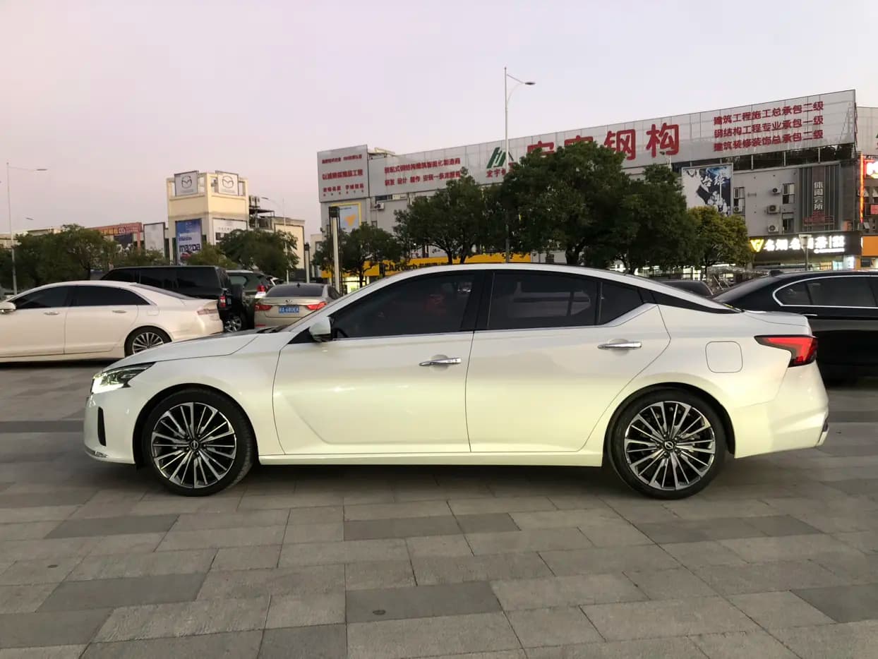 Nissan Altima 2022 г. 9007 км. — фото 3