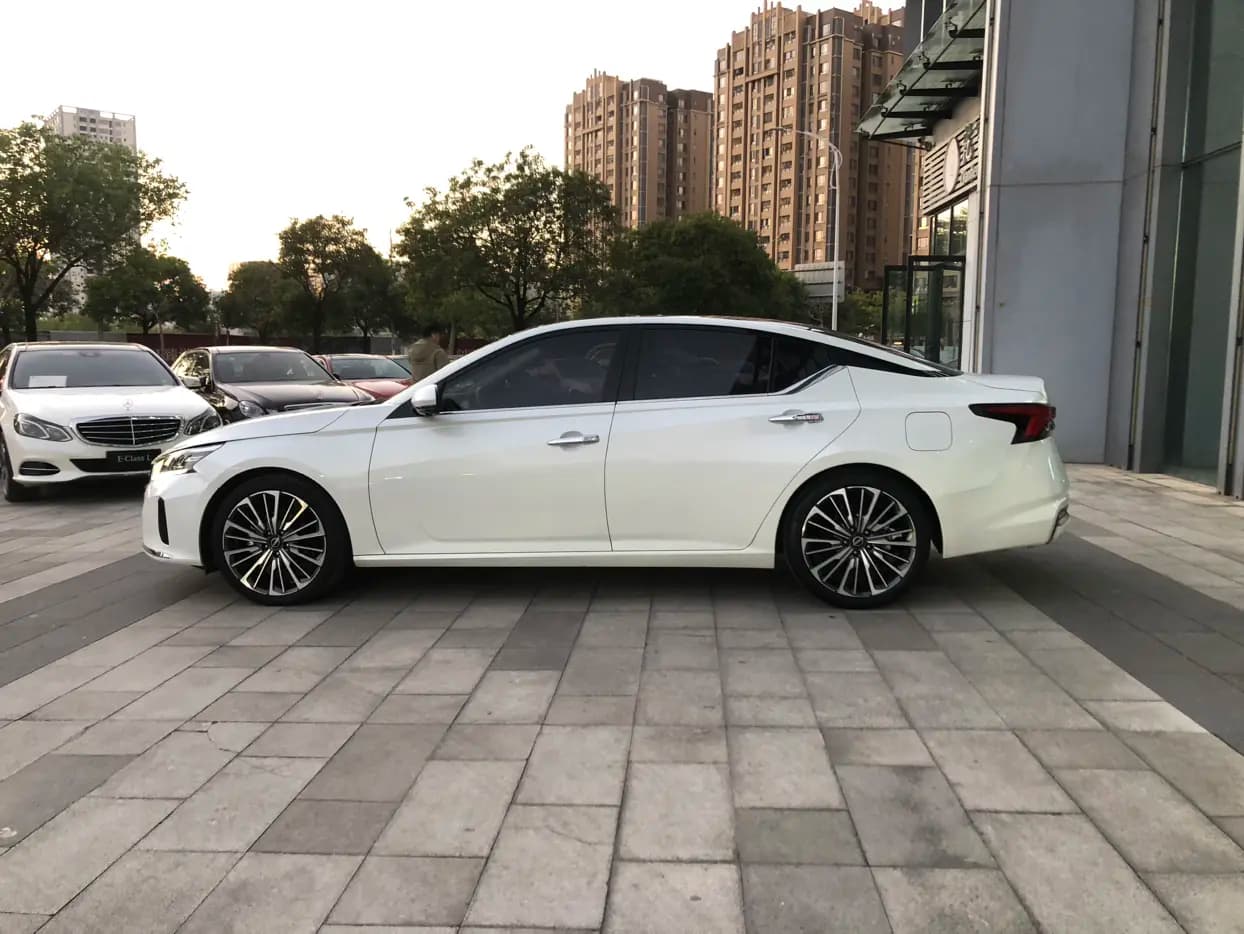 Nissan Altima 2022 г. 9007 км. — фото 9