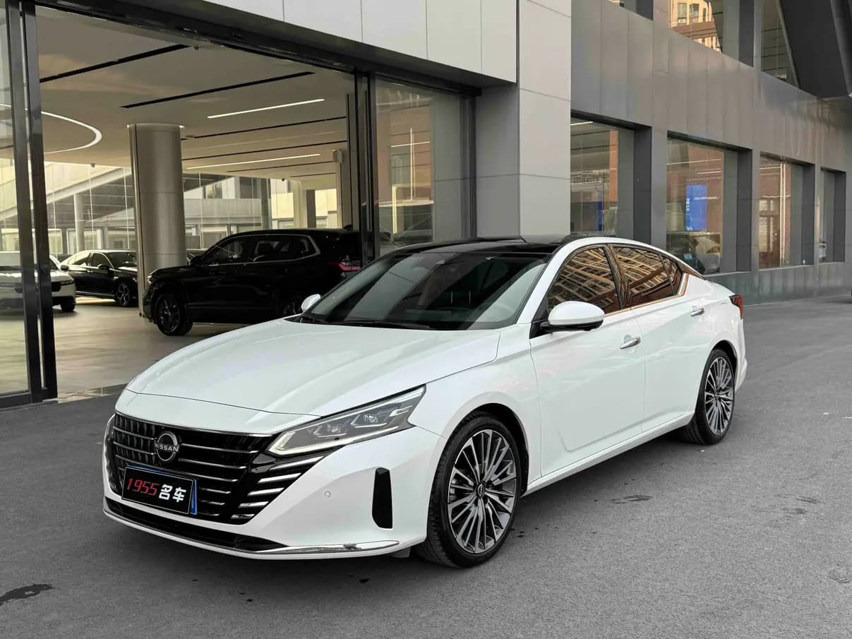 Nissan Altima 2022 г. 16006 км.