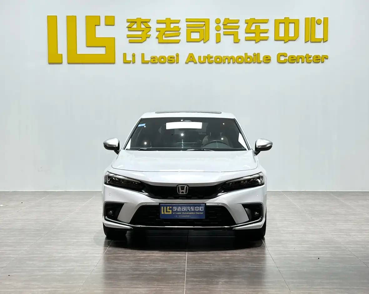 Honda Civic 2023 г. 32027 км. — фото 2